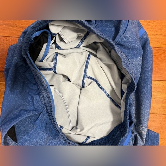 Lululemon Pace Breaker Ocean Spray Blue Shorts H. - Picture 7 of 16